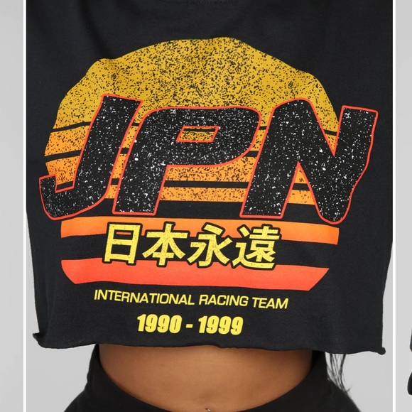 💕 FASHION NOVA JPN RISE CROP TOP 💕 - Picture 5 of 8